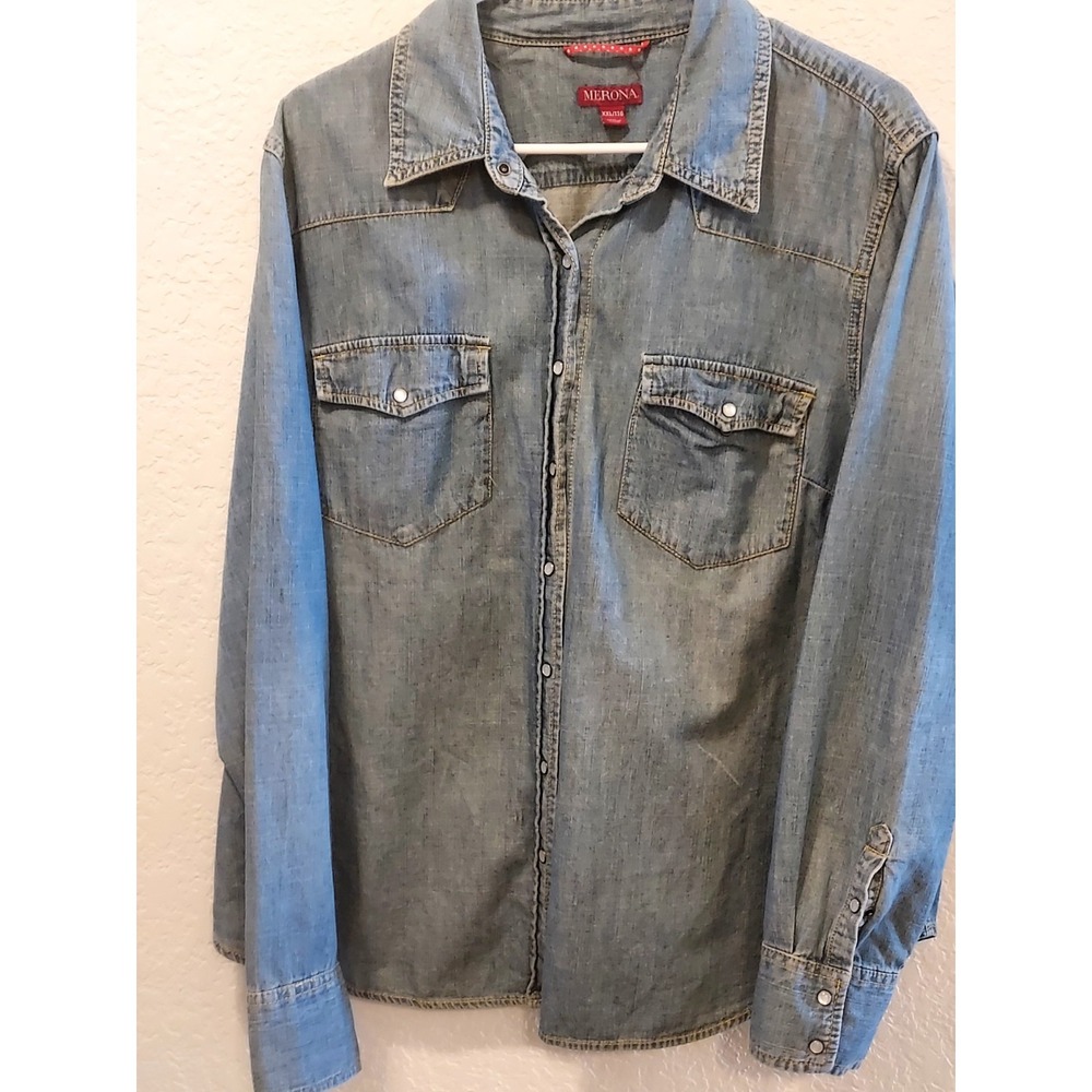 Womans Chambray, Long Sleeve, Pearl  Snap Button, XXL Shirt, Westernwear